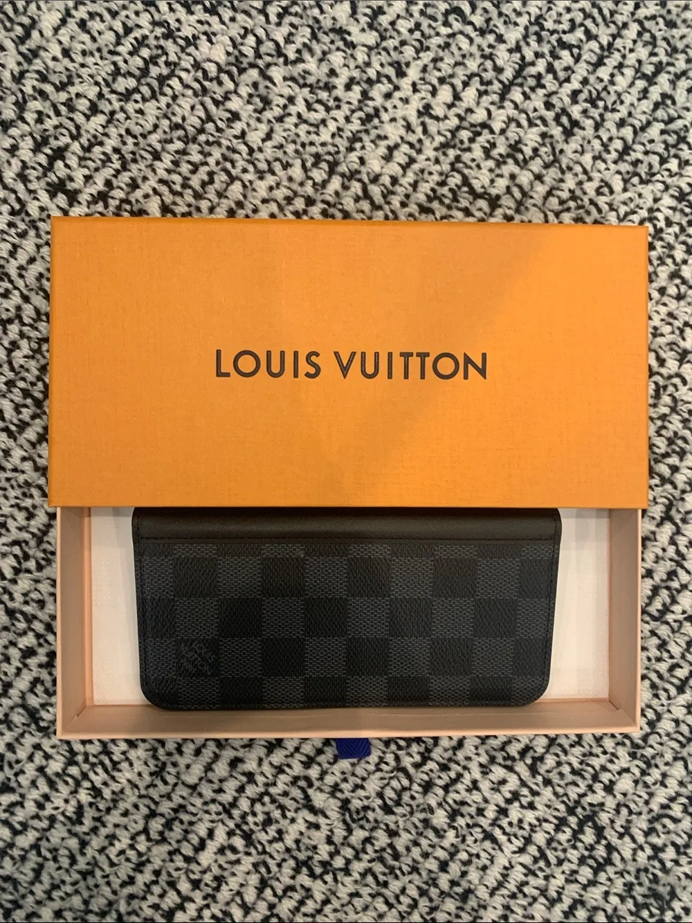 Louis Vuitton Black Damier Graphite Phone Case. New in Box